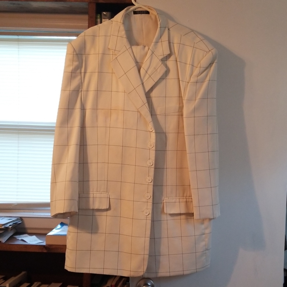 50R Cream Men's suit